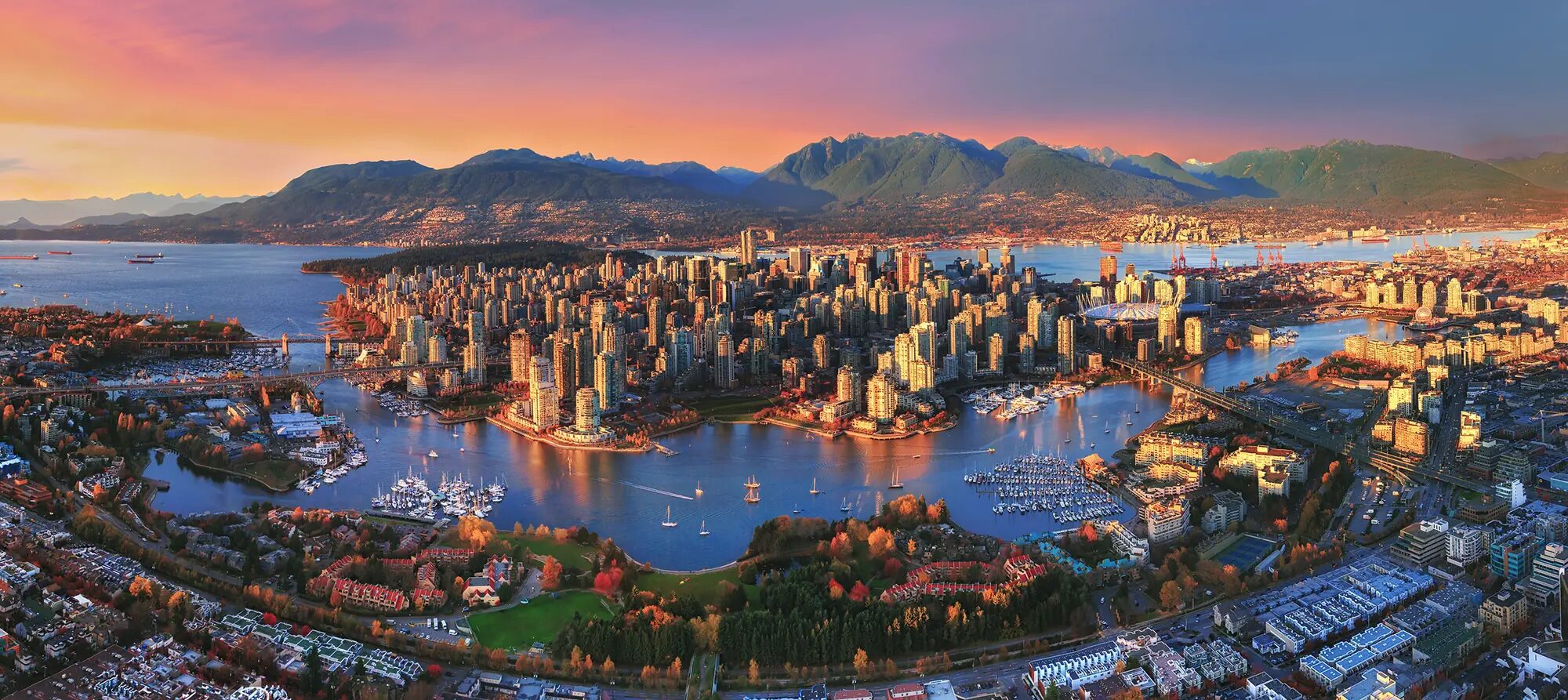 Explore, Things to Do in Vancouver at Pinnacle Hotel Harbourfront, downtown Vancouver